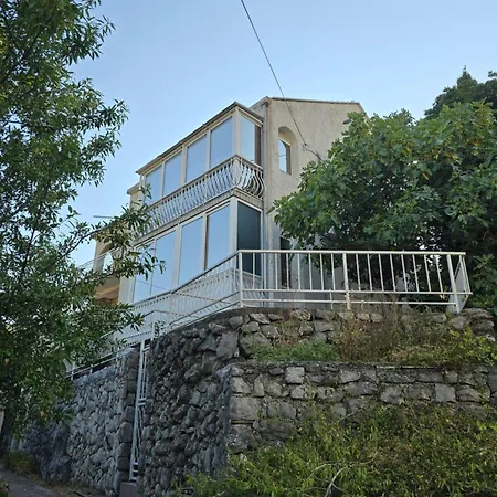 Διαμέρισμα Luxury Etta *